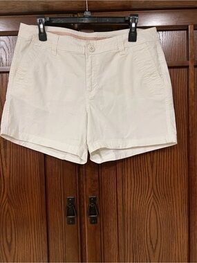 Natural Reflections Cream High-Waist Linen Shorts size 12